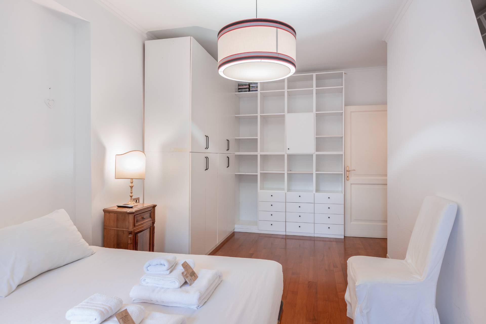 Roma, Roma, 00100, IT, 5 Bedrooms Bedrooms, ,3 BathroomsBathrooms,Residential,For Sale,1738705