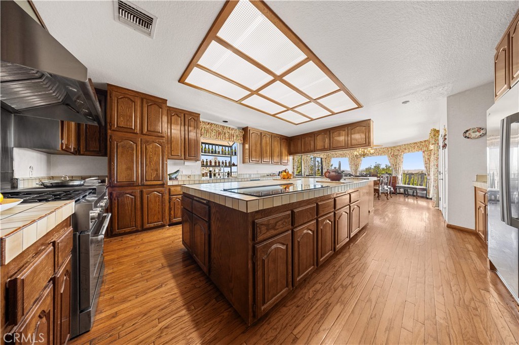 Walnut, California, 91789, United States, 5 Bedrooms Bedrooms, ,5 BathroomsBathrooms,Residential,For Sale,2010778