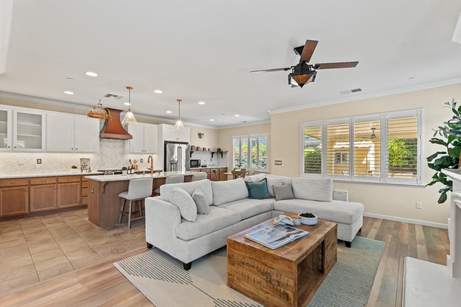 El Dorado Hills, California, 95762, United States, 3 Bedrooms Bedrooms, ,3 BathroomsBathrooms,Residential,For Sale,1932064