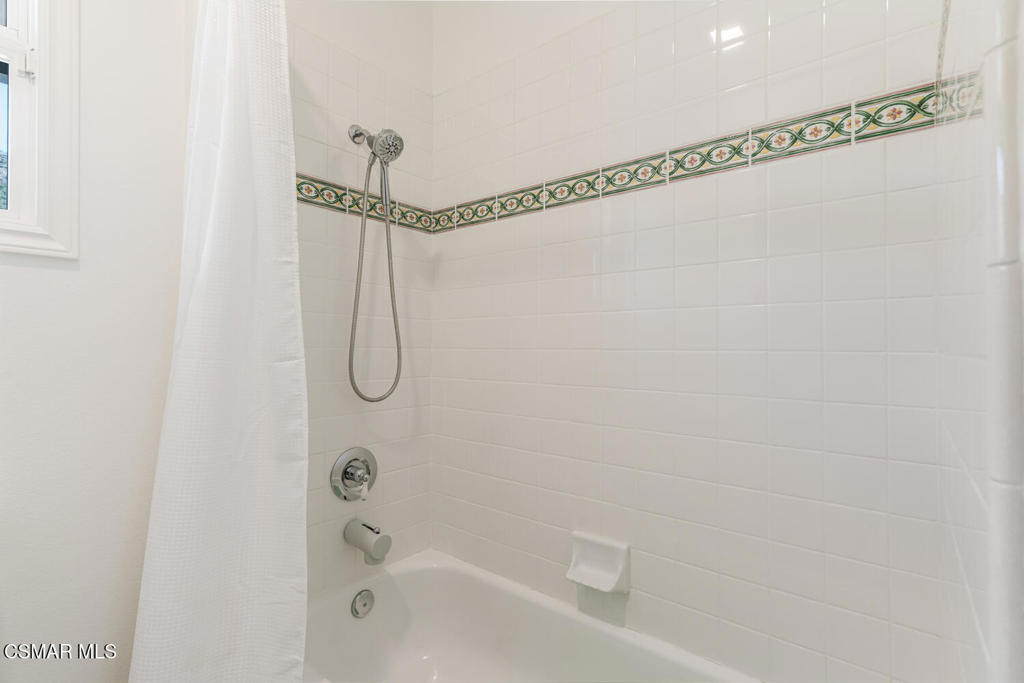 Simi Valley, California, 93065, United States, 4 Bedrooms Bedrooms, ,4 BathroomsBathrooms,Residential,For Sale,1978928