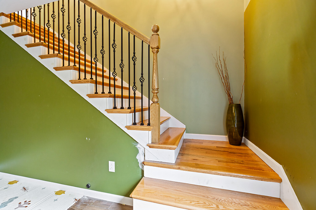 Madison, Maine, 04950, United States, 3 Bedrooms Bedrooms, ,3 BathroomsBathrooms,Residential,For Sale,1898697