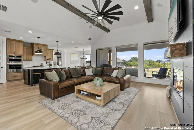 Blanco, Texas, 78606, United States, 4 Bedrooms Bedrooms, ,3 BathroomsBathrooms,Residential,For Sale,1989334