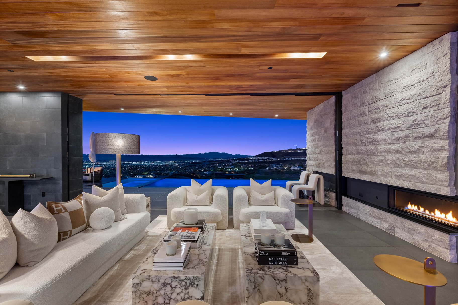  Extraordinary Architectural Masterpiece in Macdonald Highlands - 物件實景
