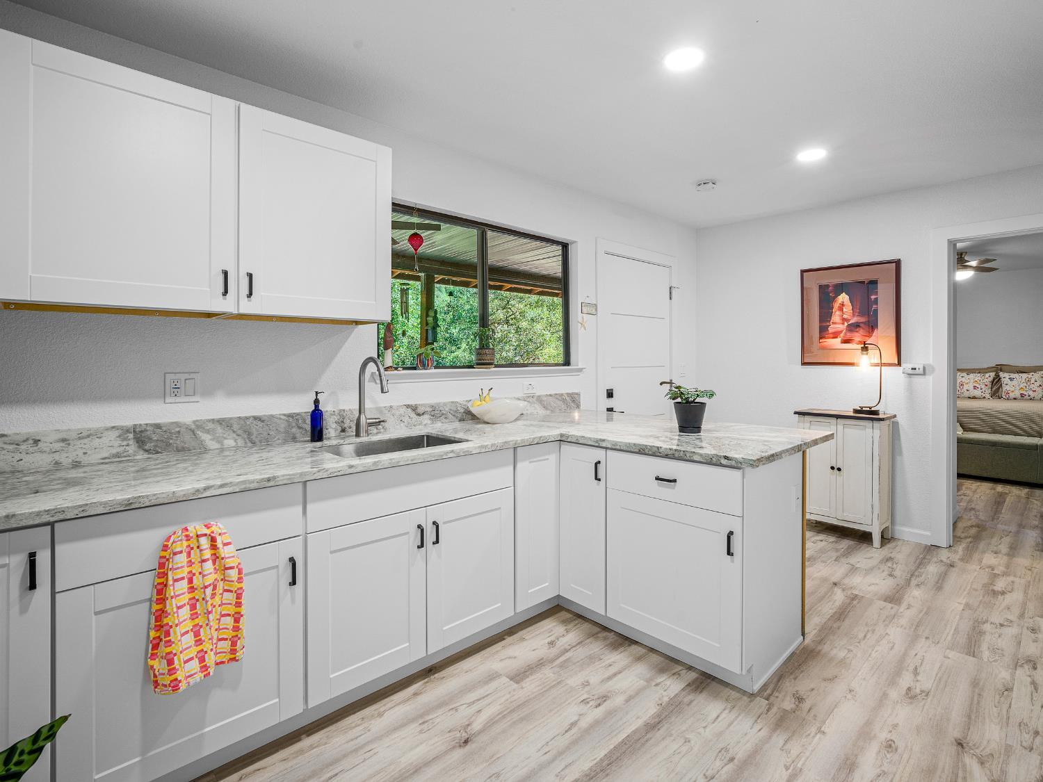 Shingle Springs, California, 95682, United States, 4 Bedrooms Bedrooms, ,3 BathroomsBathrooms,Residential,For Sale,1982328