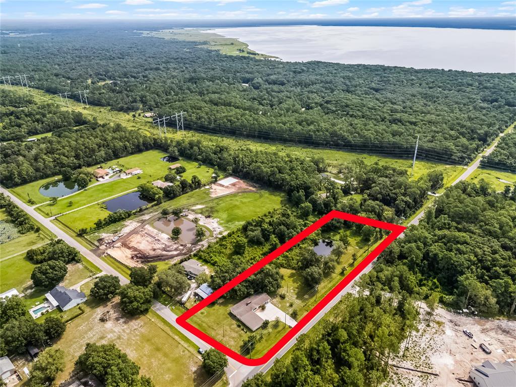 Geneva, Florida, 32732, United States, 3 Bedrooms Bedrooms, ,2 BathroomsBathrooms,Residential,For Sale,1897642