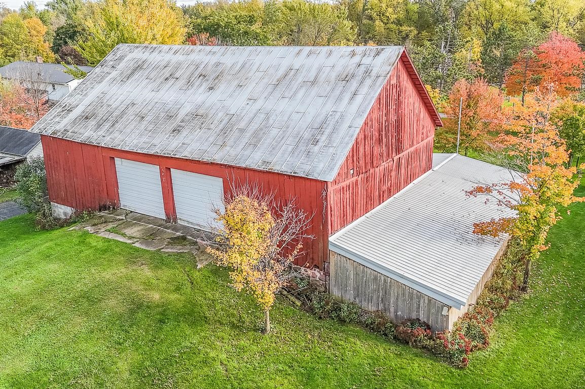 New London, Wisconsin, 54961-8021, United States, 4 Bedrooms Bedrooms, ,2 BathroomsBathrooms,Residential,For Sale,1984435