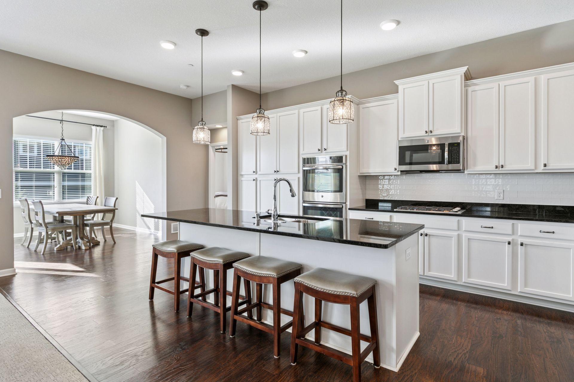 Lakeville, Minnesota, 55044, United States, 3 Bedrooms Bedrooms, ,2 BathroomsBathrooms,Residential,For Sale,1971412