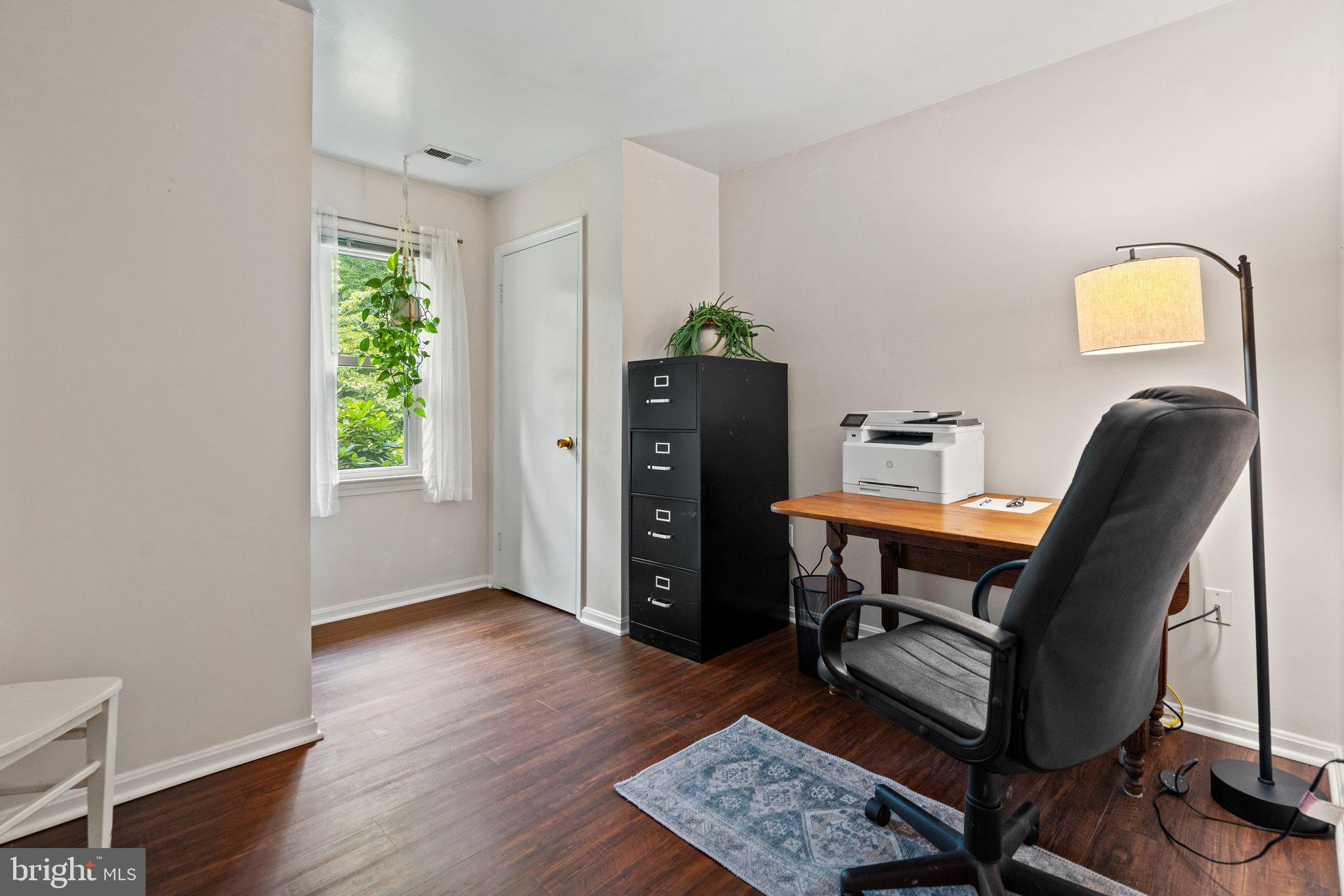 Warrenton, Virginia, 20187, United States, ,Residential,For Sale,1943108