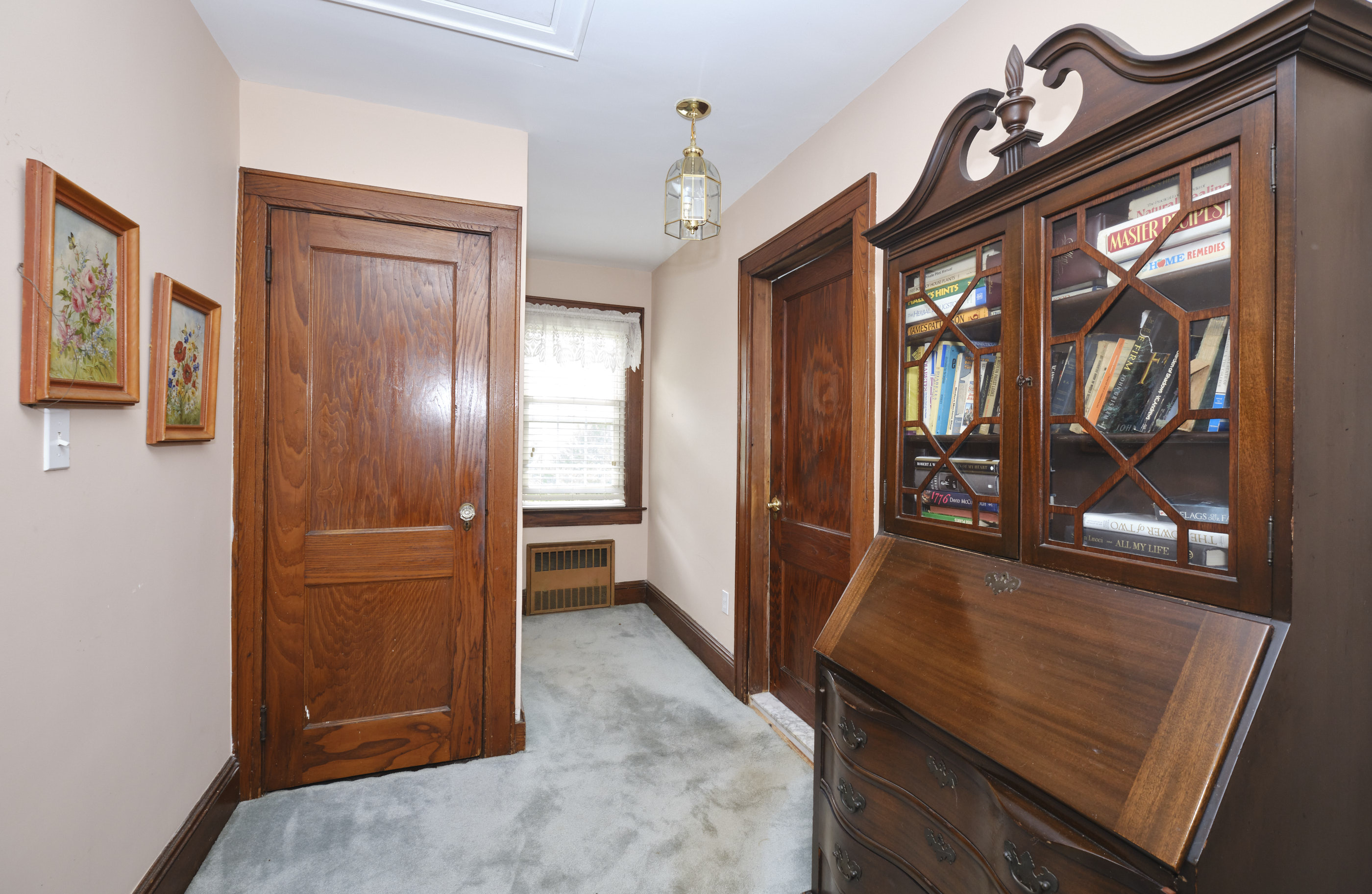 Floral Park, New York, 11001, United States, 3 Bedrooms Bedrooms, ,2 BathroomsBathrooms,Residential,For Sale,1974847