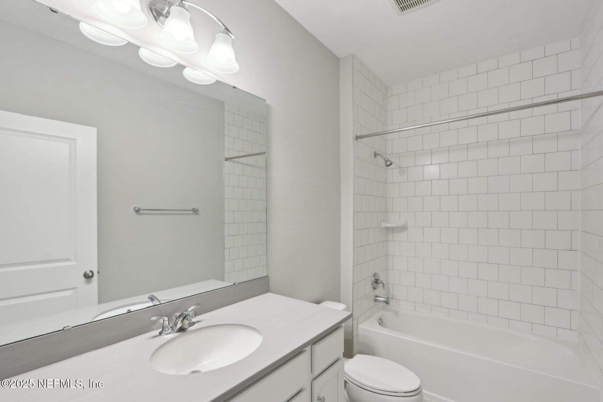 Jacksonville, Florida, 32256, United States, 4 Bedrooms Bedrooms, ,3 BathroomsBathrooms,Residential,For Sale,1796849