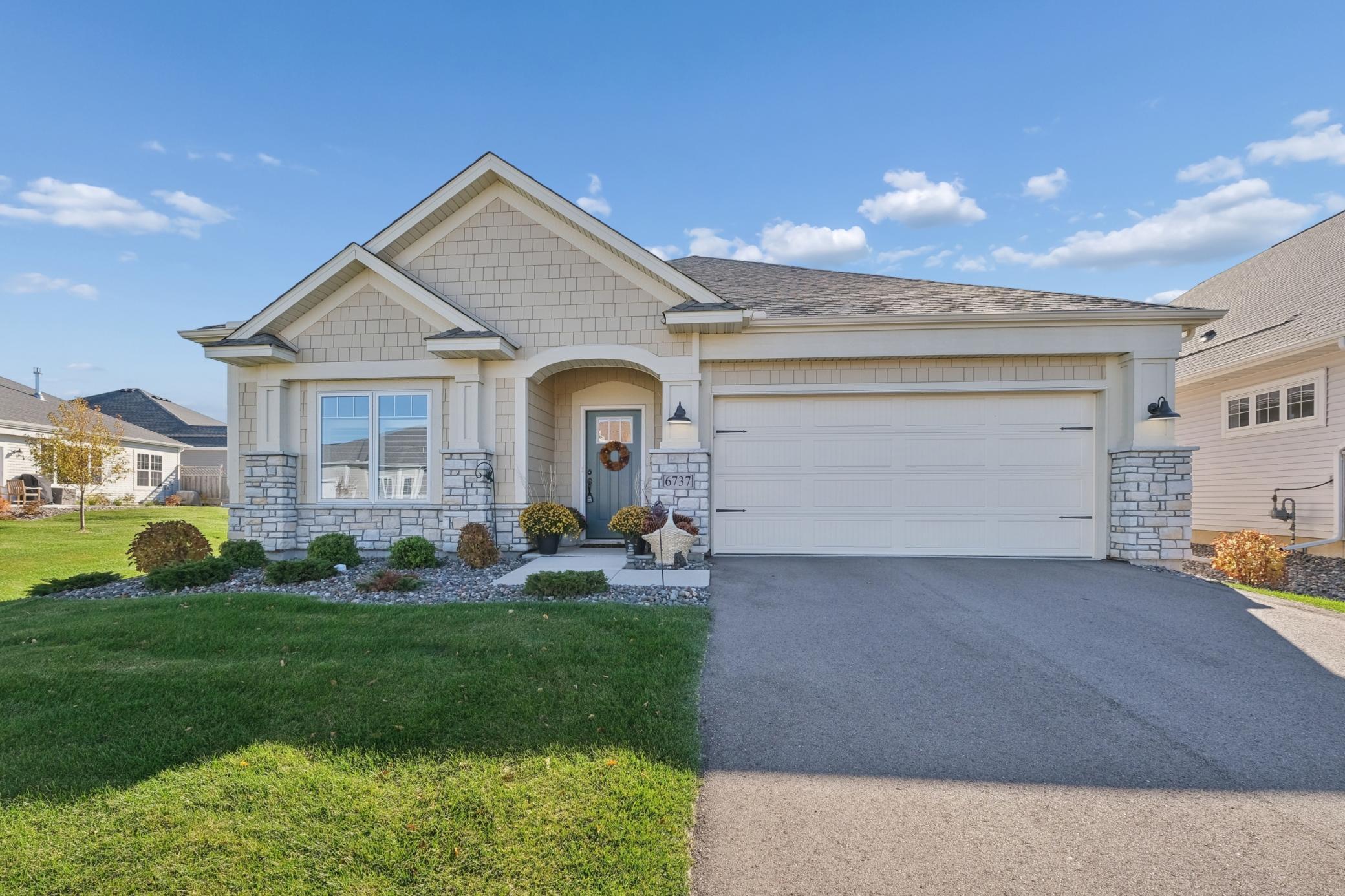 Excelsior, Minnesota, 55331, United States, 2 Bedrooms Bedrooms, ,1 BathroomBathrooms,Residential,For Sale,1988281