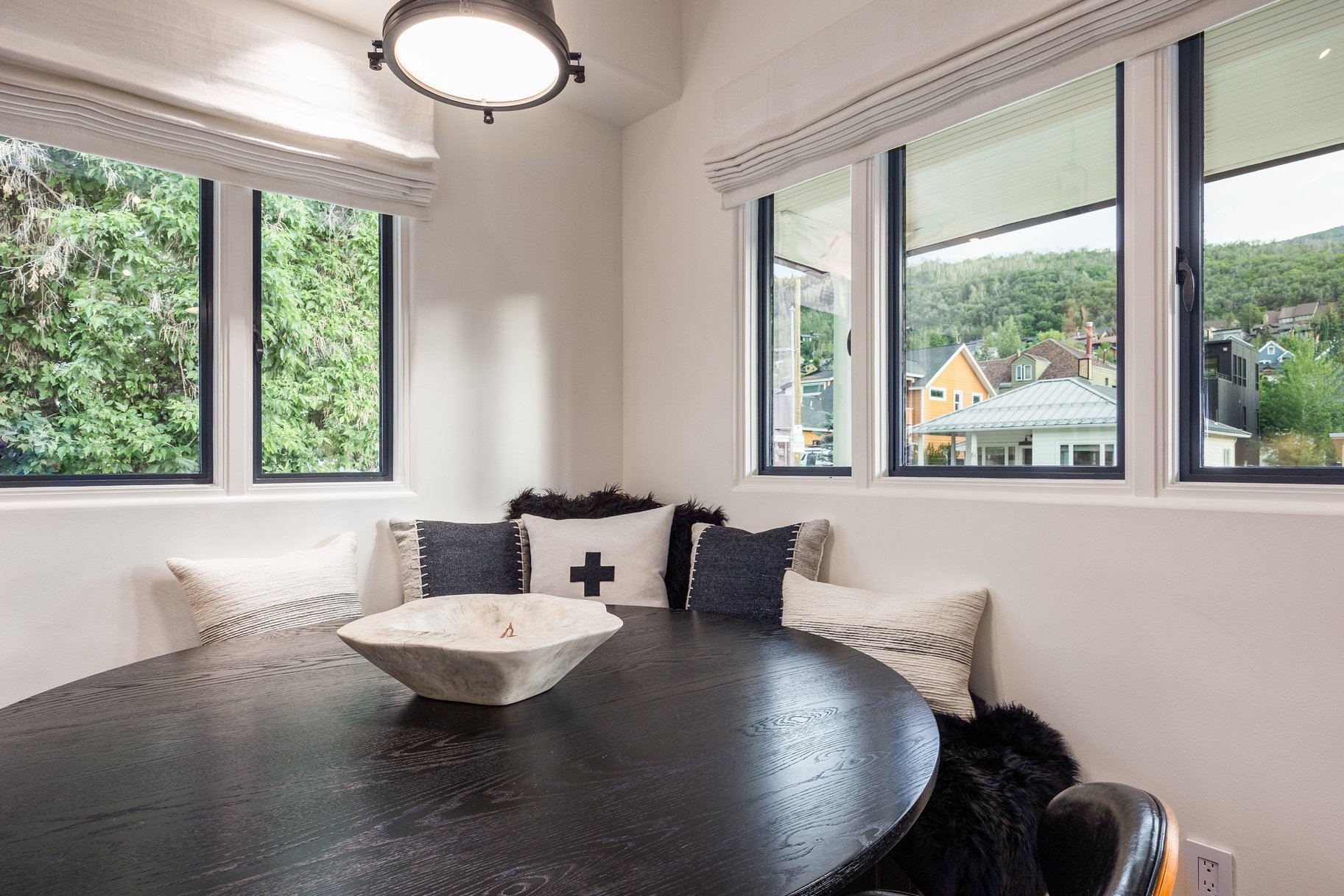  A Landmark Old Town Residence with Private Guest House - 物件實景