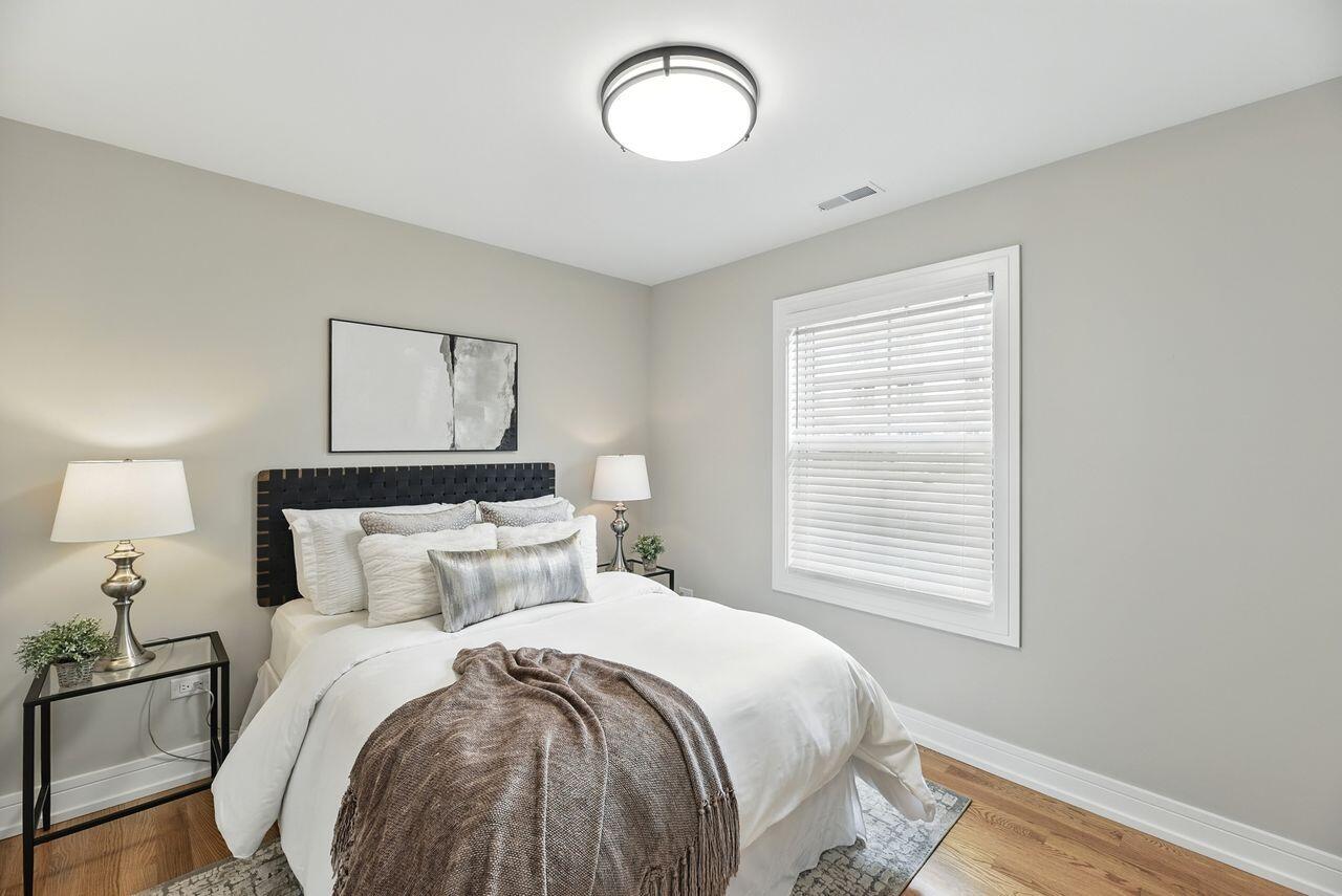 New Buffalo, Michigan, 49117, United States, 4 Bedrooms Bedrooms, ,3 BathroomsBathrooms,Residential,For Sale,1992031