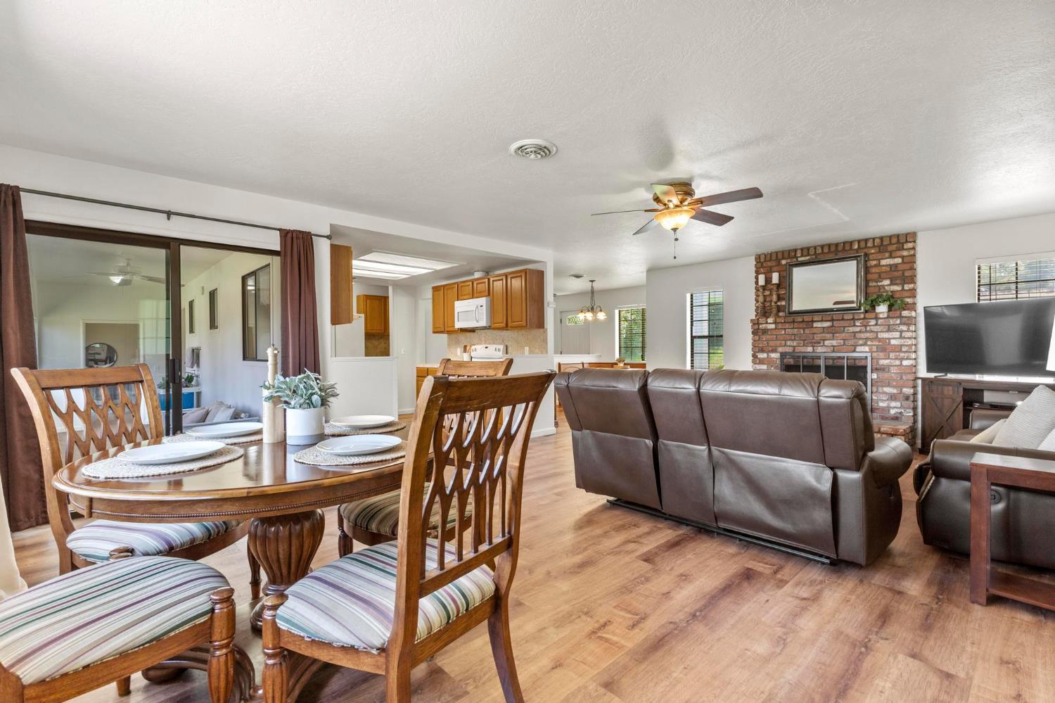 Marysville, California, 95901, United States, 2 Bedrooms Bedrooms, ,2 BathroomsBathrooms,Residential,For Sale,1927957