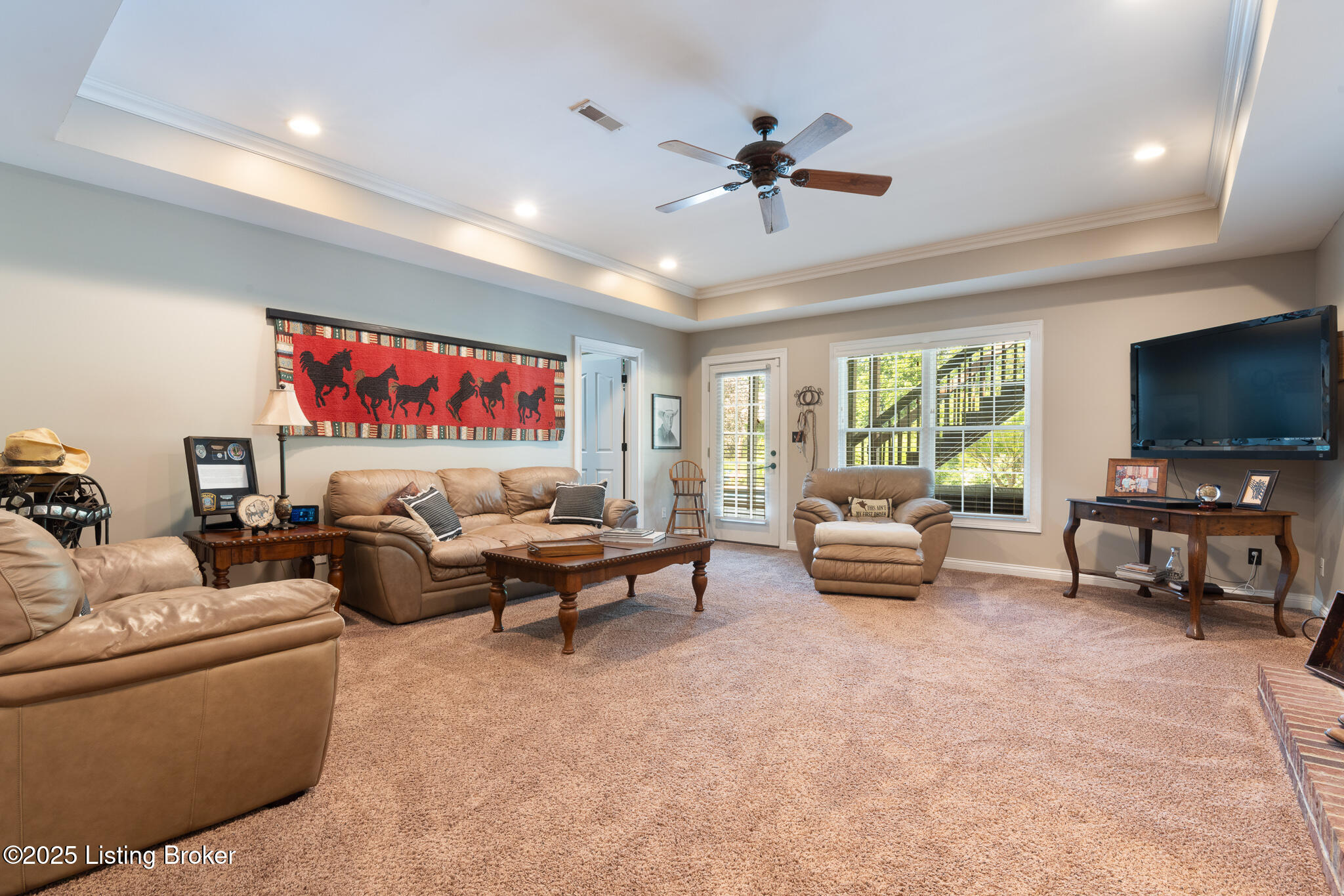 Crestwood, Kentucky, 40014, United States, 6 Bedrooms Bedrooms, ,5 BathroomsBathrooms,Residential,For Sale,1908239