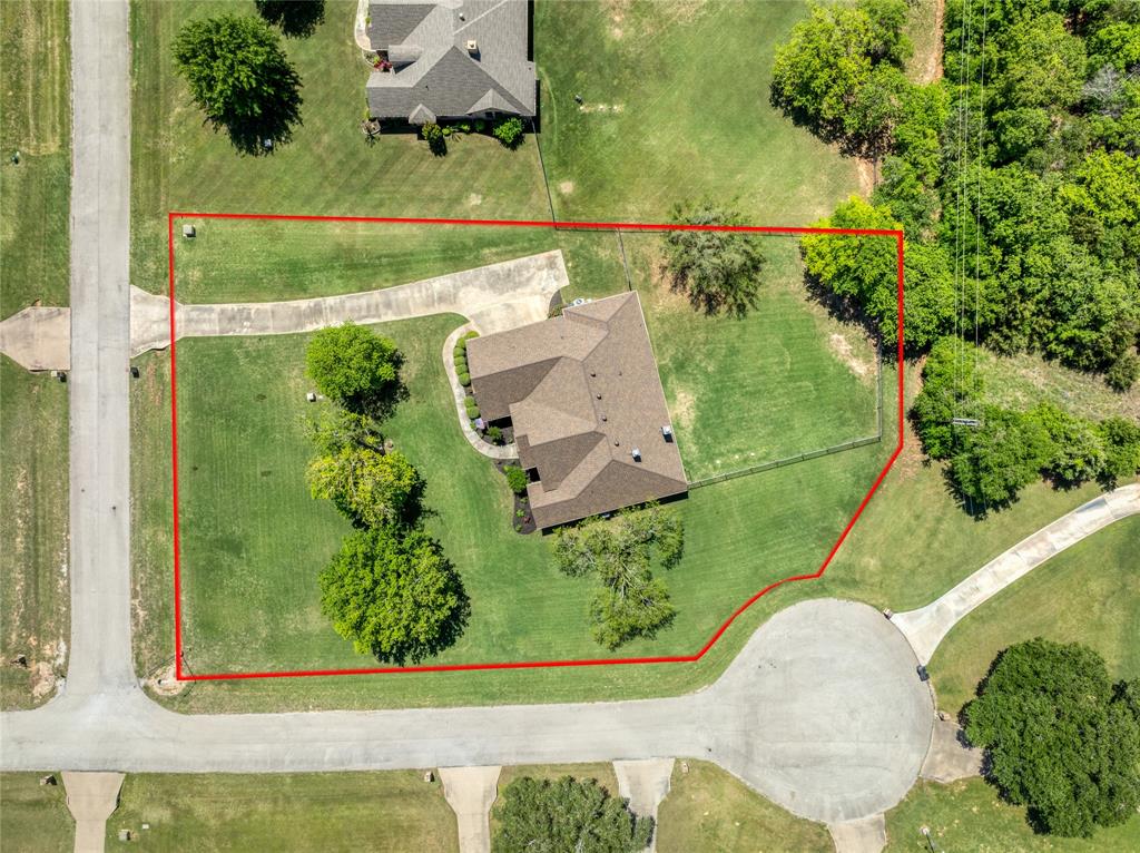 Weatherford, Texas, 76085, United States, 3 Bedrooms Bedrooms, ,3 BathroomsBathrooms,Residential,For Sale,1892460