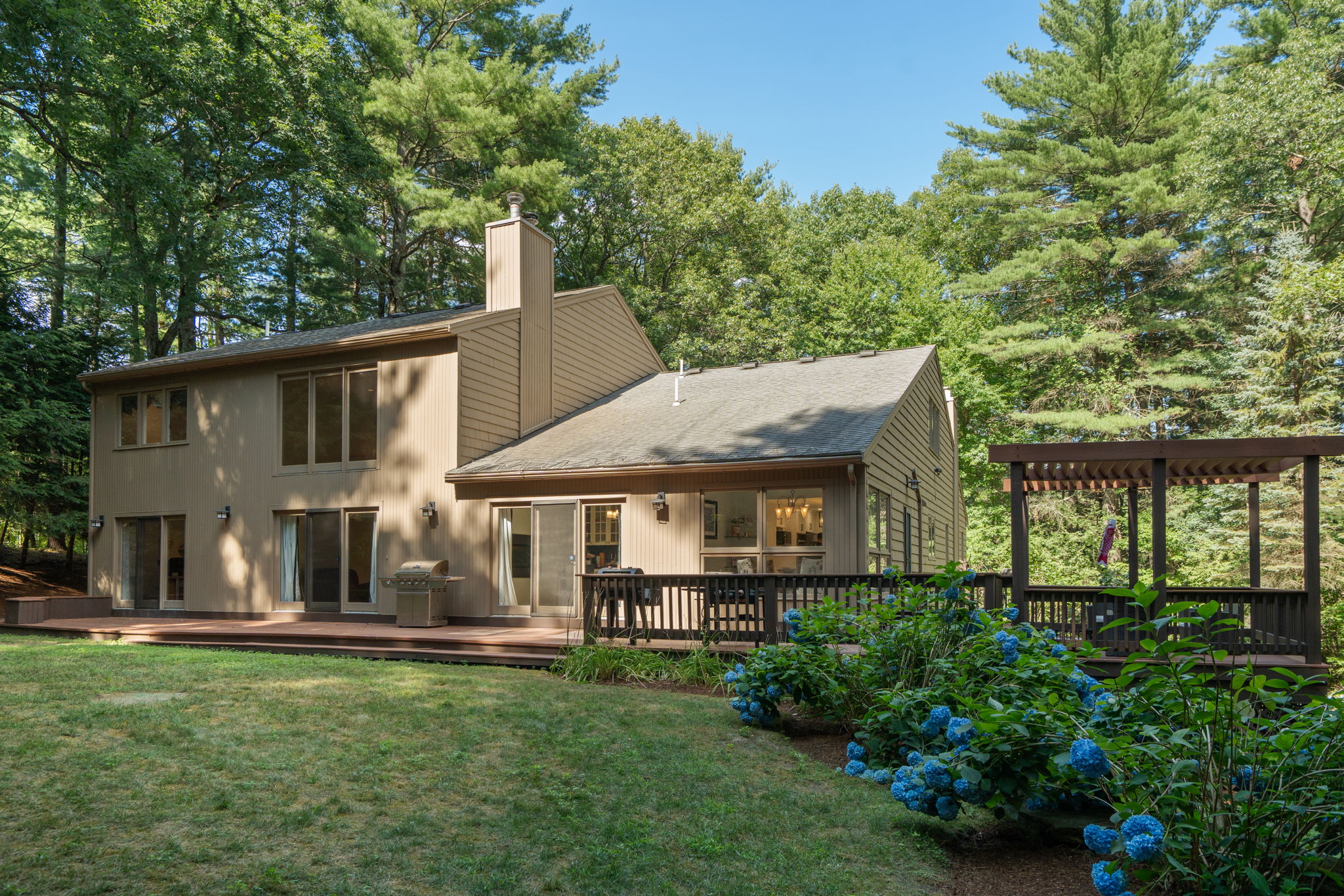  47 Dedham Street, Sharon, MA, 02067 - 物件實景