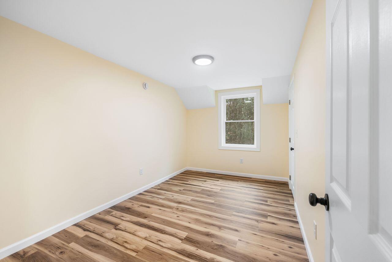 Casco, Maine, 04015, United States, 3 Bedrooms Bedrooms, ,5 BathroomsBathrooms,Residential,For Sale,2001972