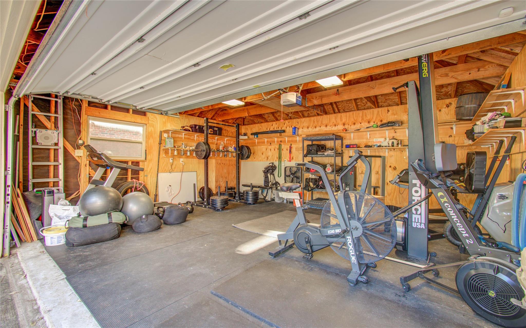 Conroe, Texas, 77302, United States, 4 Bedrooms Bedrooms, ,4 BathroomsBathrooms,Residential,For Sale,1982610