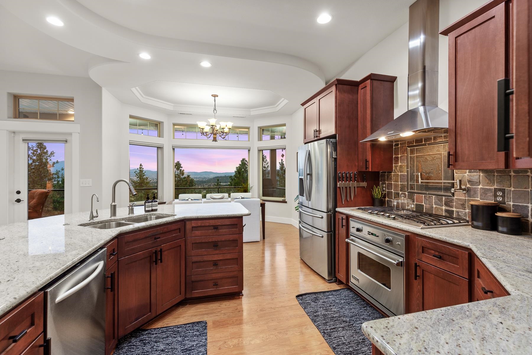 Newman Lake, Washington, 99025, United States, 3 Bedrooms Bedrooms, ,4 BathroomsBathrooms,Residential,For Sale,2028659
