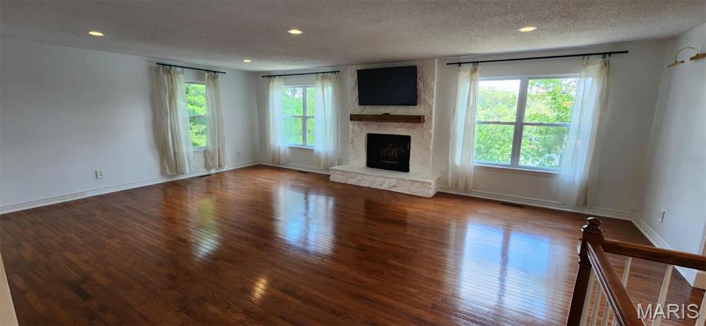 Marthasville, Missouri, 63357, United States, 3 Bedrooms Bedrooms, ,2 BathroomsBathrooms,Residential,For Sale,1918488