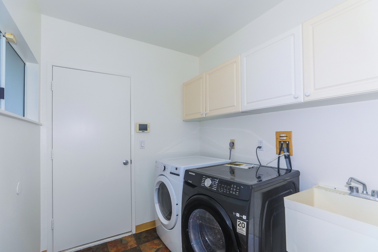 Kapolei, Hawaii, 96707, United States, 4 Bedrooms Bedrooms, ,4 BathroomsBathrooms,Residential,For Sale,1978754