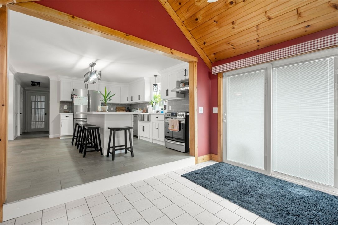 Woonsocket, Rhode Island, 02895, United States, 4 Bedrooms Bedrooms, ,2 BathroomsBathrooms,Residential,For Sale,1987551