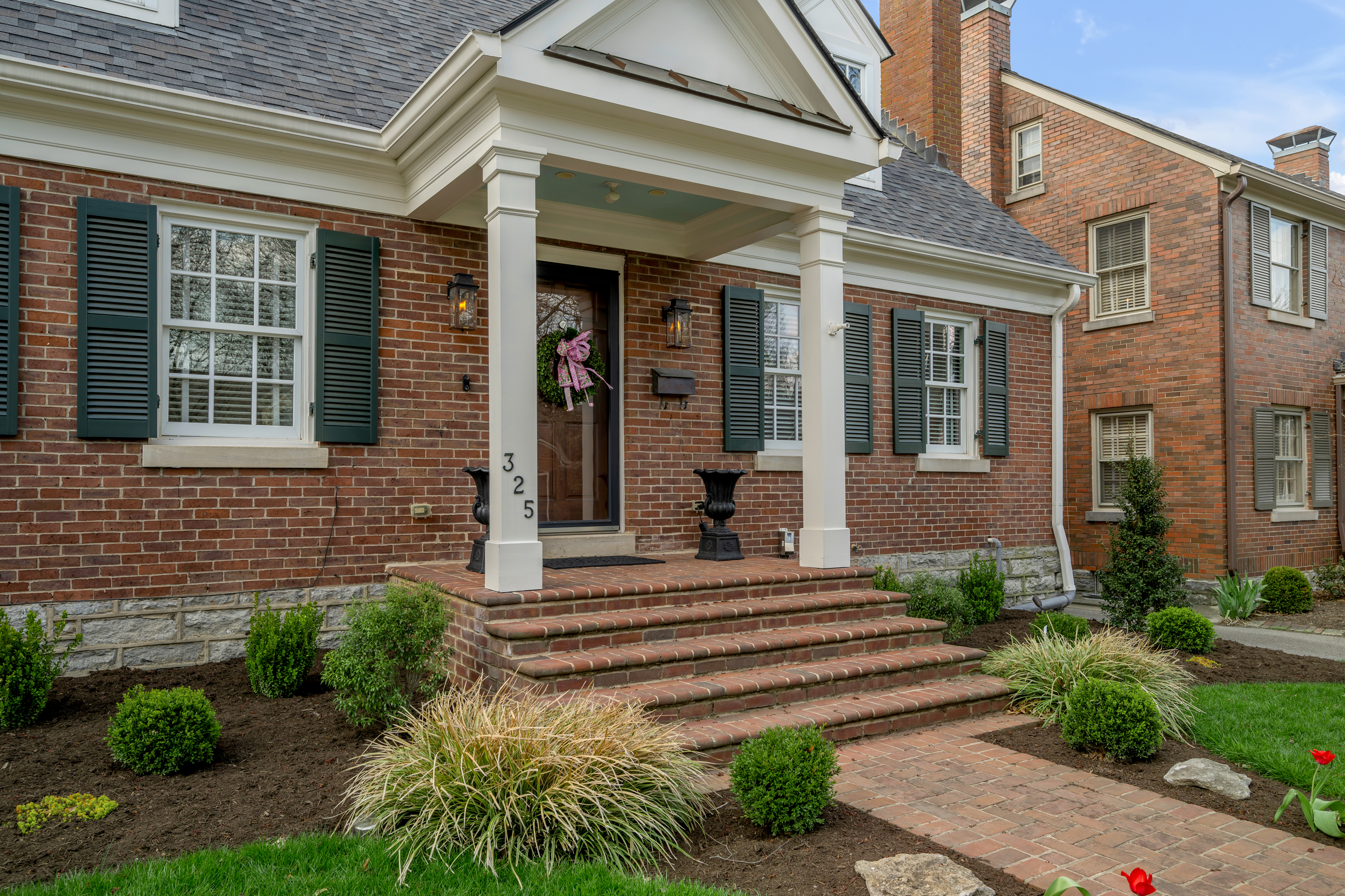  325 Kingsway Drive - 物件實景