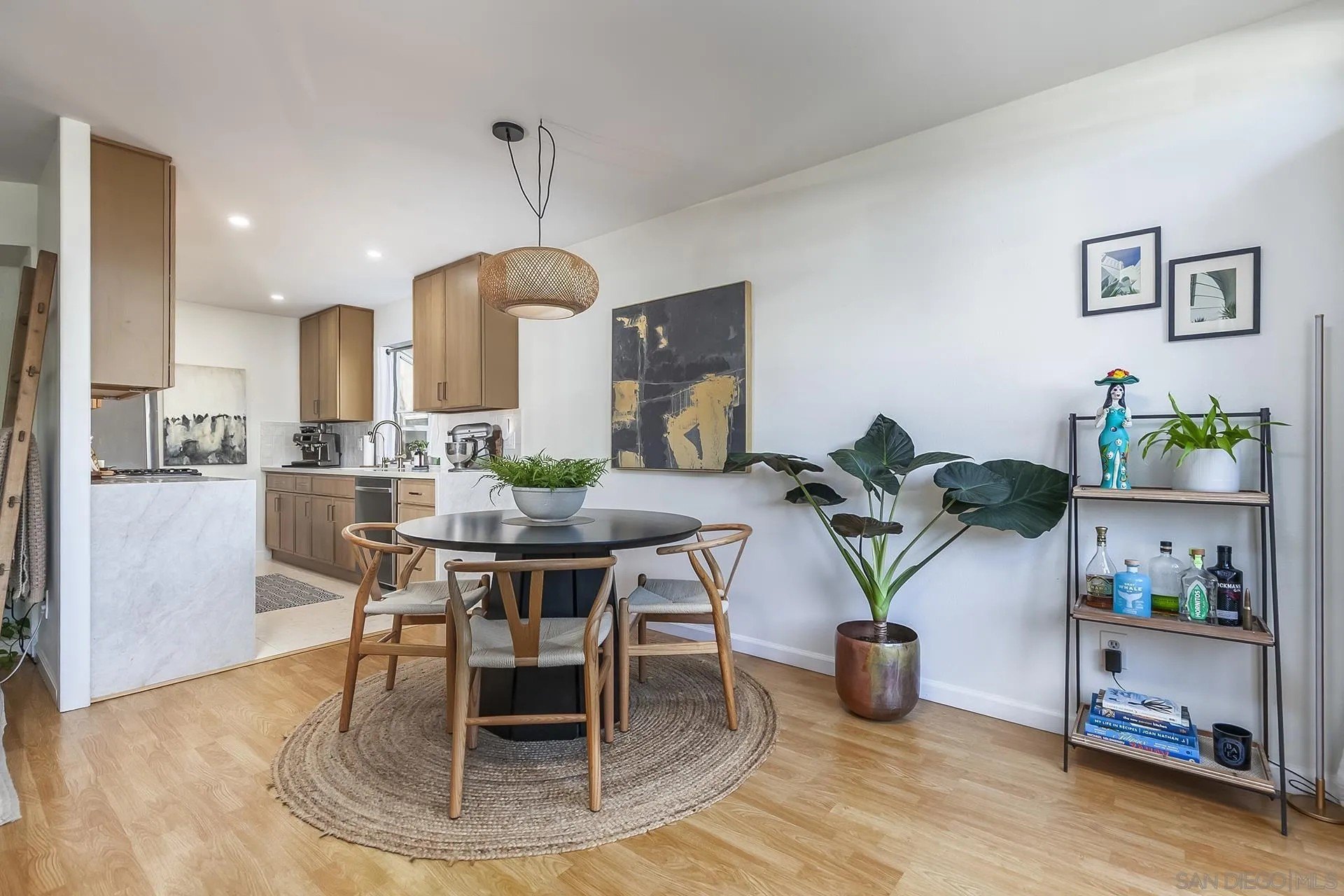 San Diego, California, 92110, United States, 1 Bedroom Bedrooms, ,1 BathroomBathrooms,Residential,For Sale,1999135