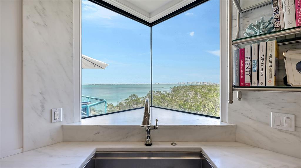 Longboat Key, Florida, 34228, United States, 3 Bedrooms Bedrooms, ,4 BathroomsBathrooms,Residential,For Sale,1777241