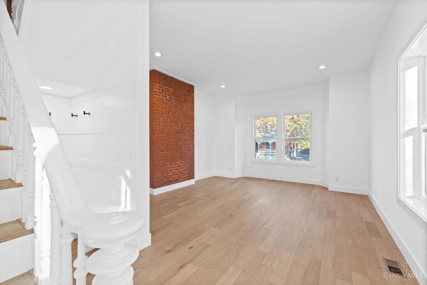 Cincinnati, Ohio, 45207, United States, 3 Bedrooms Bedrooms, ,3 BathroomsBathrooms,Residential,For Sale,1993082