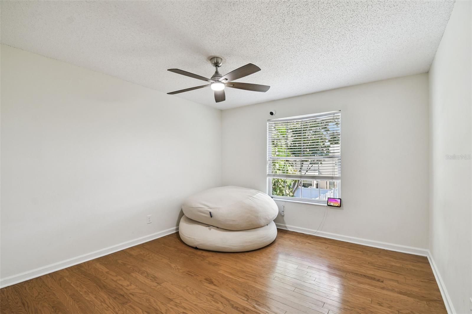 Tampa, Florida, 33609, United States, 3 Bedrooms Bedrooms, ,3 BathroomsBathrooms,Residential,For Sale,1981719