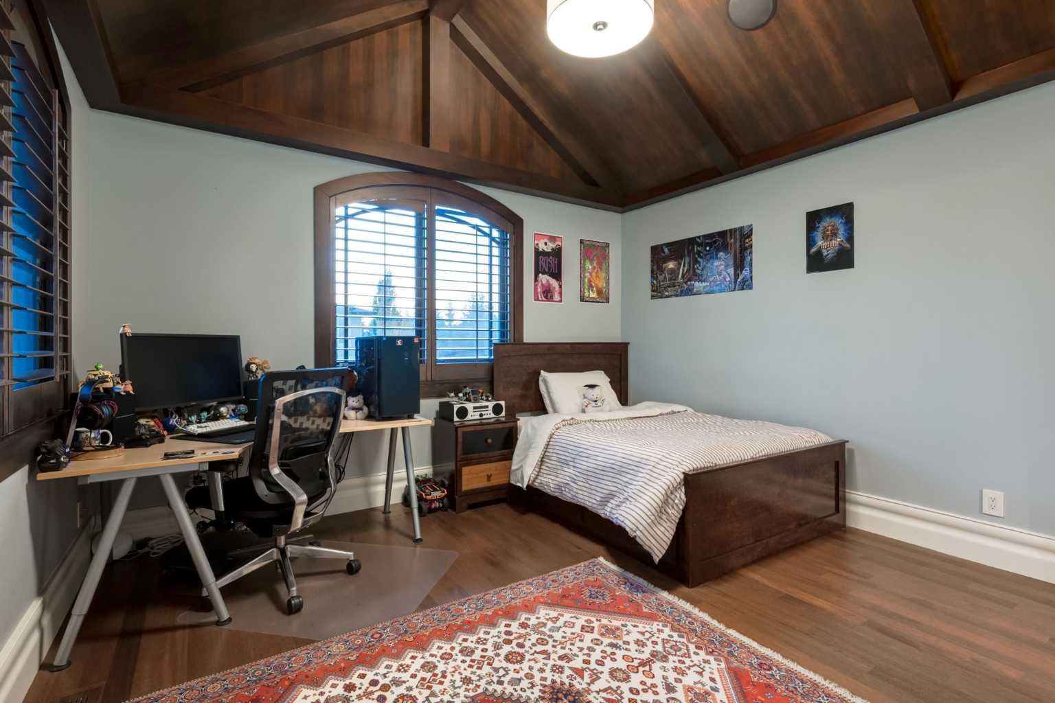 CALGARY, Alberta, T3H 5M3, CA, 5 Bedrooms Bedrooms, ,8 BathroomsBathrooms,Residential,For Sale,1988297