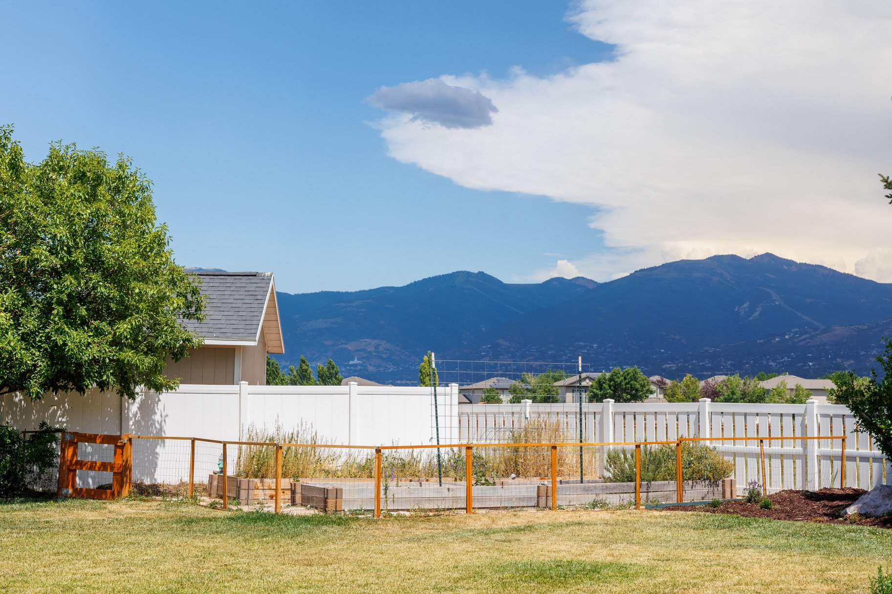  Backyard Oasis with Views and Trail Access in North Salt Lake - 物件實景