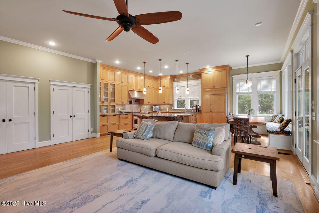 Wilmington, North Carolina, 28411, United States, 5 Bedrooms Bedrooms, ,5 BathroomsBathrooms,Residential,For Sale,1940962