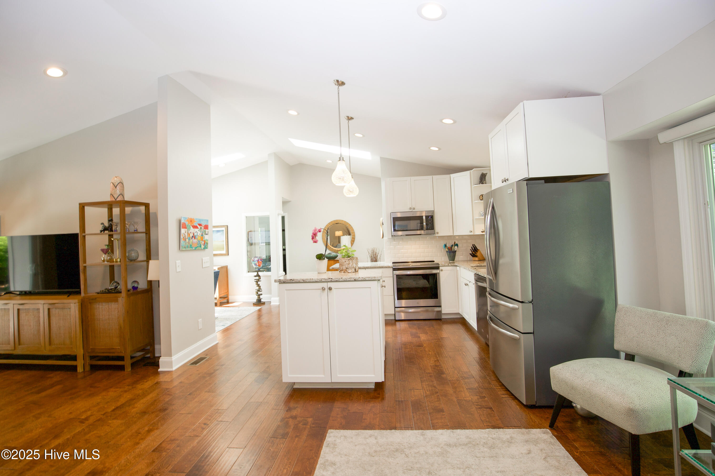 Pinehurst, North Carolina, 28374, United States, 3 Bedrooms Bedrooms, ,2 BathroomsBathrooms,Residential,For Sale,1874358