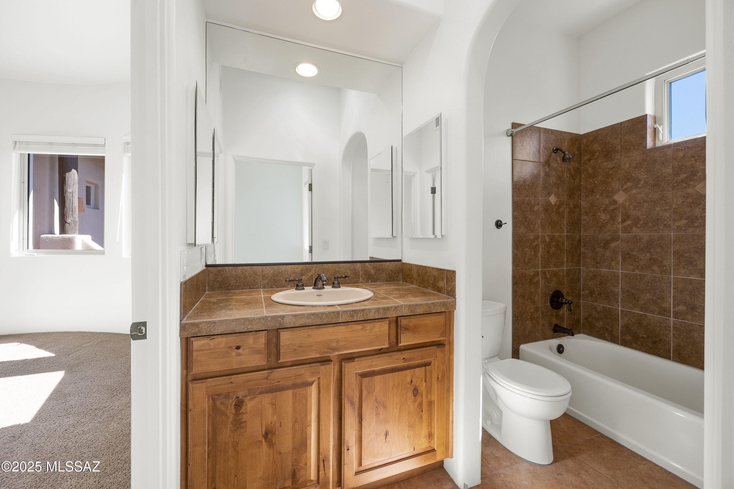 Green Valley, Arizona, 85614, United States, 3 Bedrooms Bedrooms, ,3 BathroomsBathrooms,Residential,For Sale,1990889