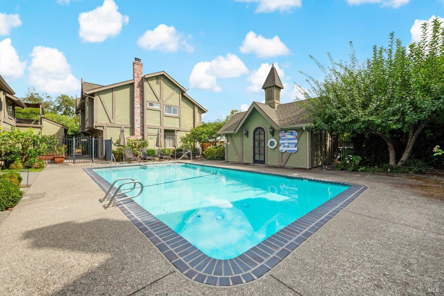 St. Helena, California, 94574, United States, 2 Bedrooms Bedrooms, ,3 BathroomsBathrooms,Residential,For Sale,1960788