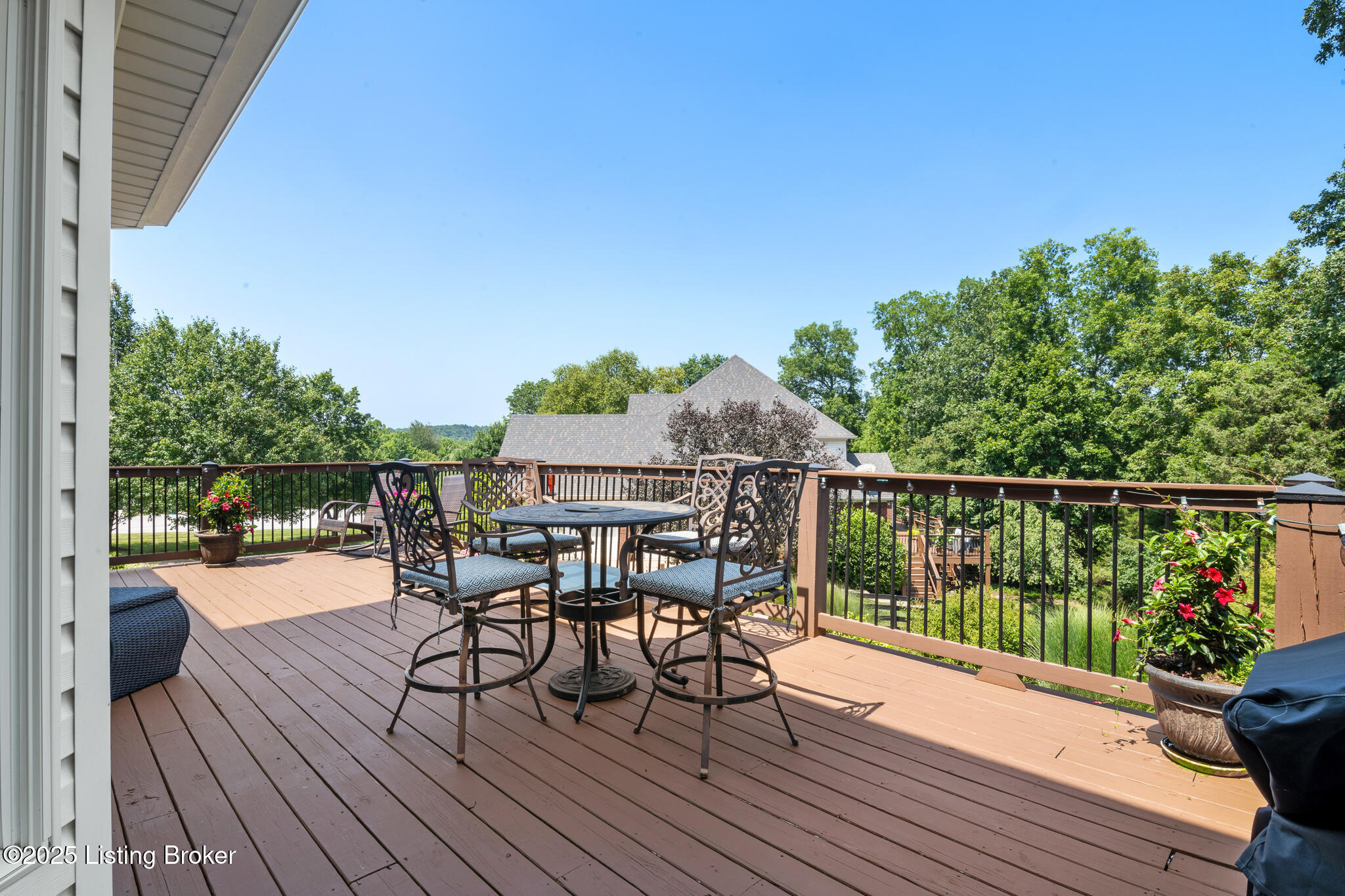 Crestwood, Kentucky, 40014, United States, 6 Bedrooms Bedrooms, ,5 BathroomsBathrooms,Residential,For Sale,1908239