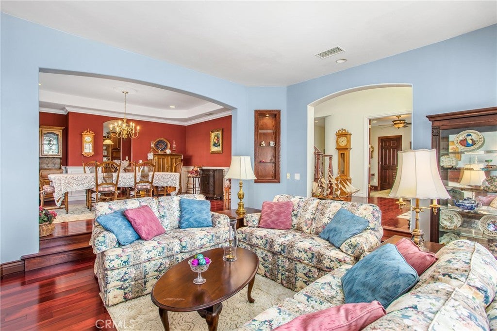 Cherry Valley, California, 92223, United States, 4 Bedrooms Bedrooms, ,4 BathroomsBathrooms,Residential,For Sale,1980244