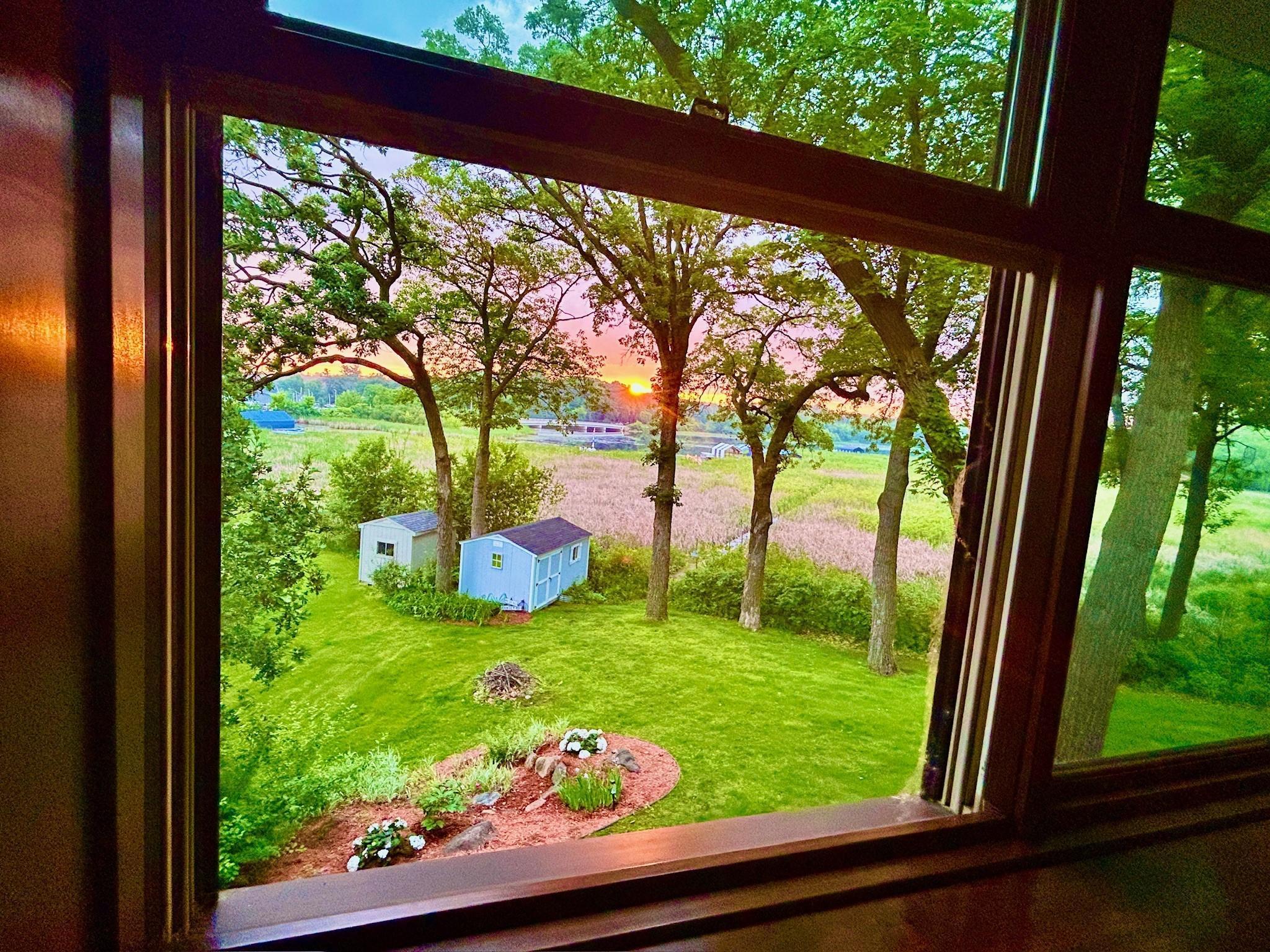 Deephaven, Minnesota, 55331, United States, 5 Bedrooms Bedrooms, ,5 BathroomsBathrooms,Residential,For Sale,1998829