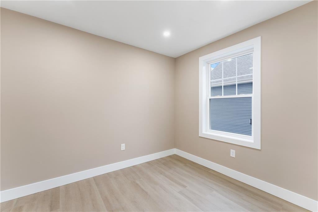 Providence, Rhode Island, 02907, United States, 6 Bedrooms Bedrooms, ,4 BathroomsBathrooms,Residential,For Sale,2005298