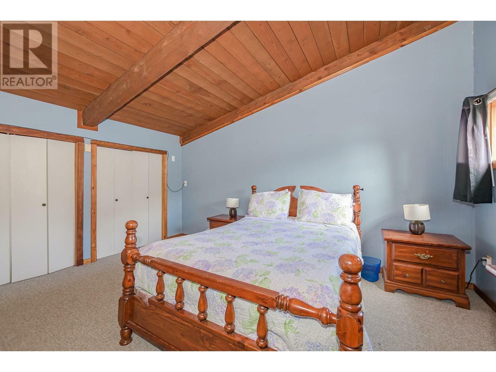 REVELSTOKE, British Columbia, V0E 2S0, CA, 4 Bedrooms Bedrooms, ,2 BathroomsBathrooms,Residential,For Sale,1838033