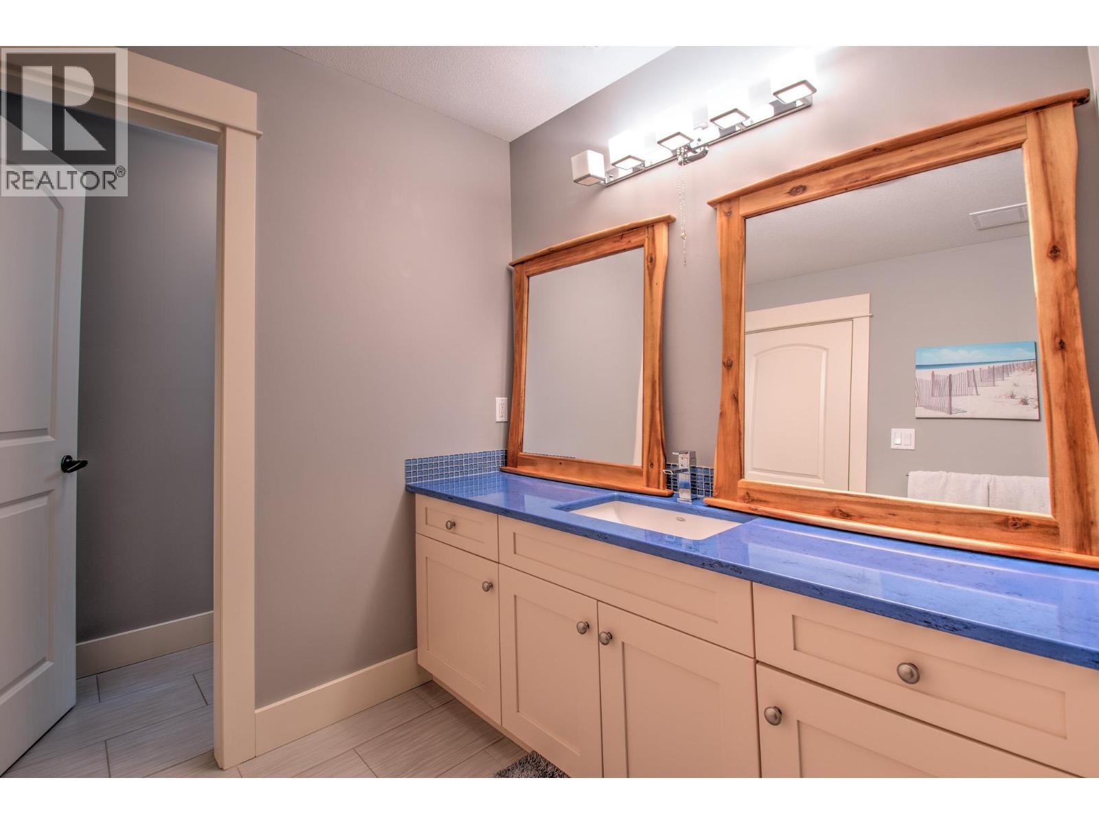 VERNON, British Columbia, V1T 2E4, CA, 4 Bedrooms Bedrooms, ,2 BathroomsBathrooms,Residential,For Sale,1949133