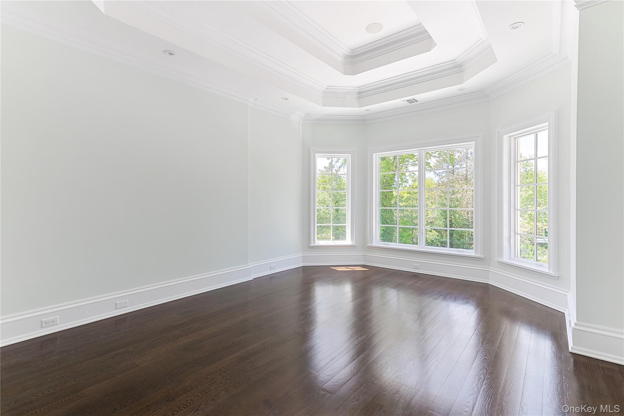  6 Foxwood Road, Great Neck, NY, 11024 - 物件實景