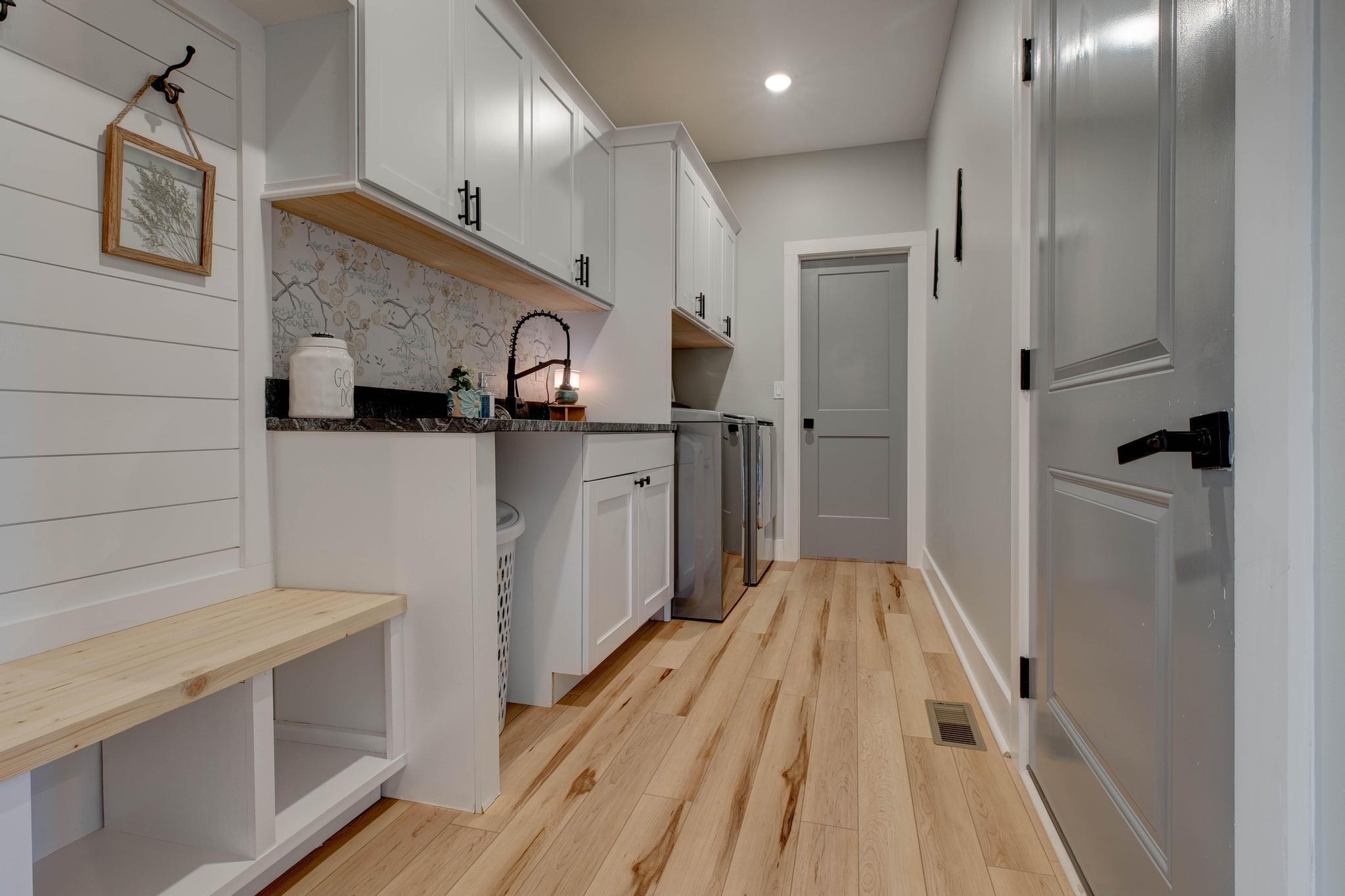 Richmond, Kentucky, 40475, United States, 4 Bedrooms Bedrooms, ,6 BathroomsBathrooms,Residential,For Sale,1971513