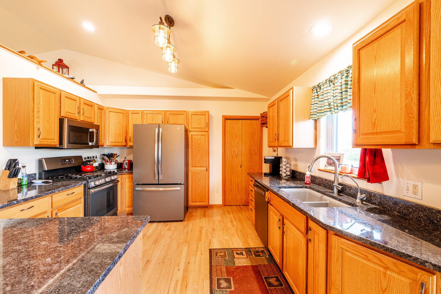 Buffalo, Wyoming, 82834, United States, 3 Bedrooms Bedrooms, ,2 BathroomsBathrooms,Residential,For Sale,1982571