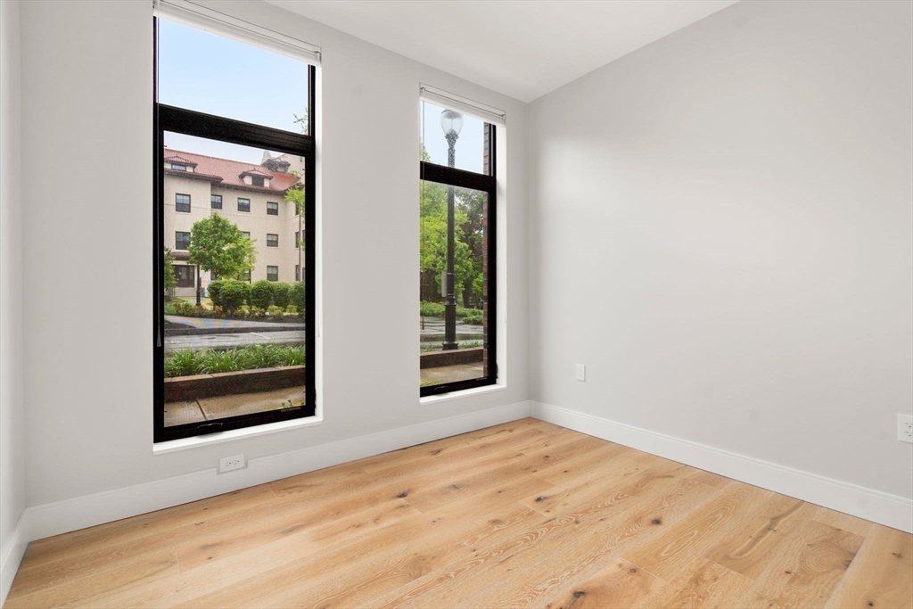 Boston, Massachusetts, 02135, United States, 2 Bedrooms Bedrooms, ,2 BathroomsBathrooms,Residential,For Sale,1817908