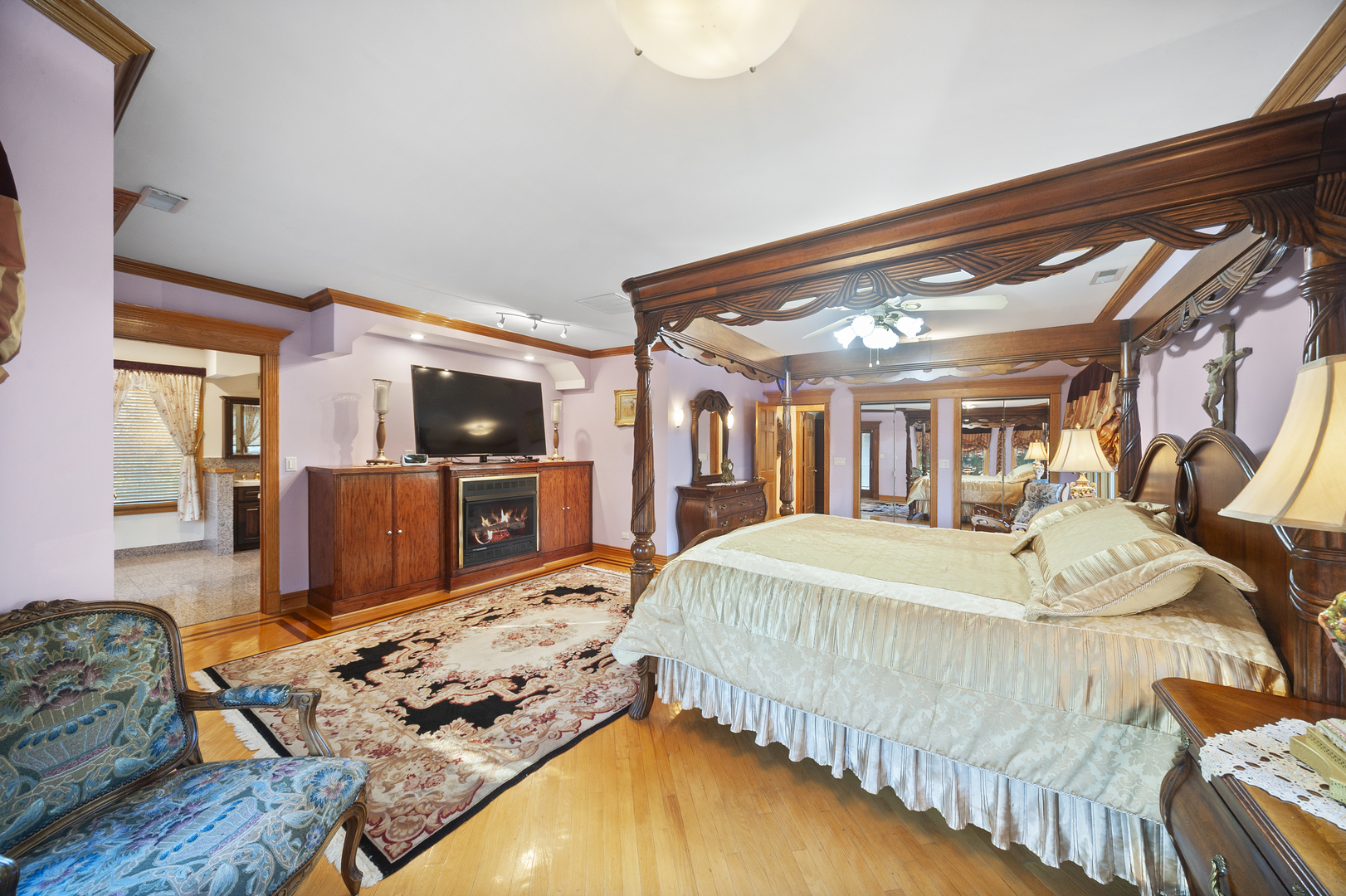 Libertyville, Illinois, 60048, United States, 4 Bedrooms Bedrooms, ,4 BathroomsBathrooms,Residential,For Sale,2003130