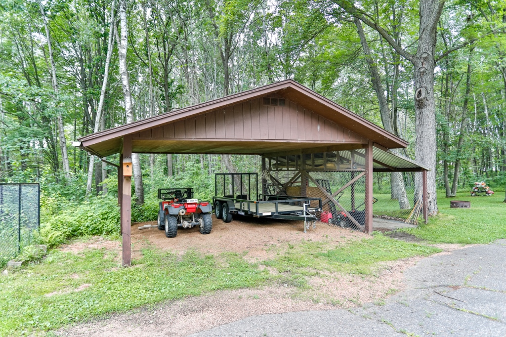 Wausau, Wisconsin, 54401, United States, 3 Bedrooms Bedrooms, ,3 BathroomsBathrooms,Residential,For Sale,1874102